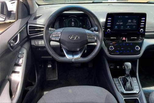 2020 Hyundai IONIQ Hybrid SE