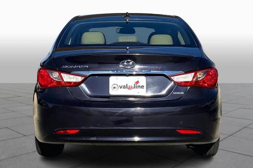 2011 Hyundai SONATA Limited