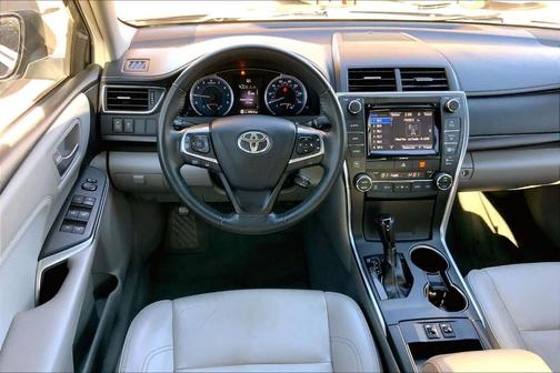 2017 Toyota Camry XLE