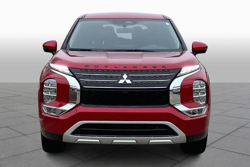 2023 Mitsubishi Outlander SE