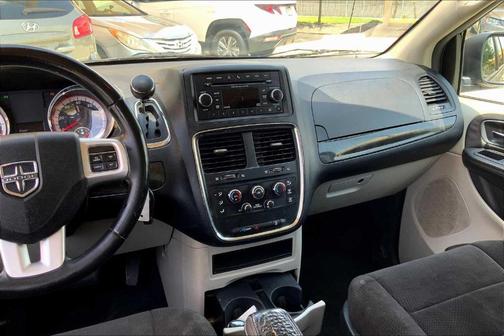 2013 Dodge Grand Caravan SE