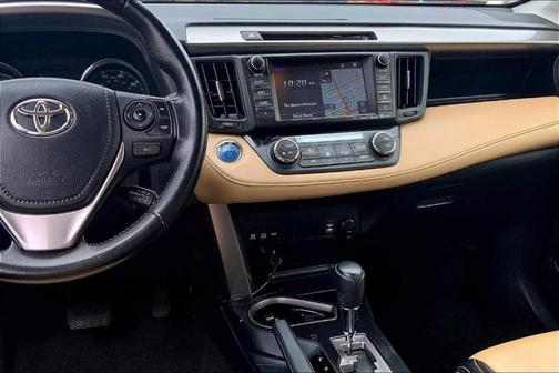 2016 Toyota RAV4 Hybrid XLE