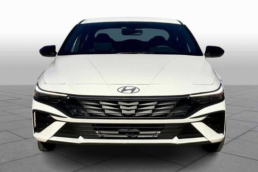 2025 Hyundai ELANTRA HEV SEL