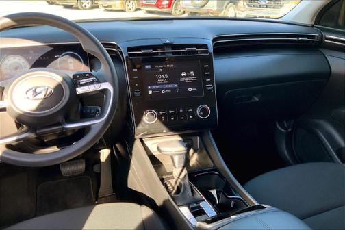 2024 Hyundai TUCSON SE