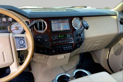 Oxford White 2008 Ford F-250 Lariat