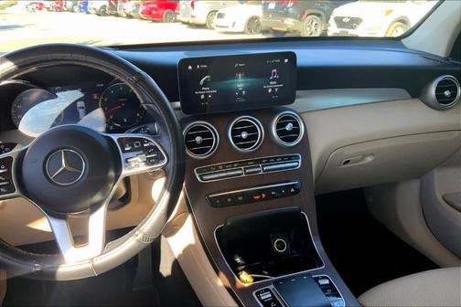 2021 Mercedes-Benz GLC 300 Base 4MATIC