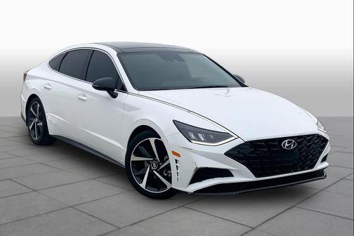 Quartz White 2022 Hyundai SONATA SEL Plus