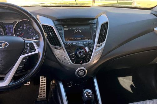 2014 Hyundai Veloster Base