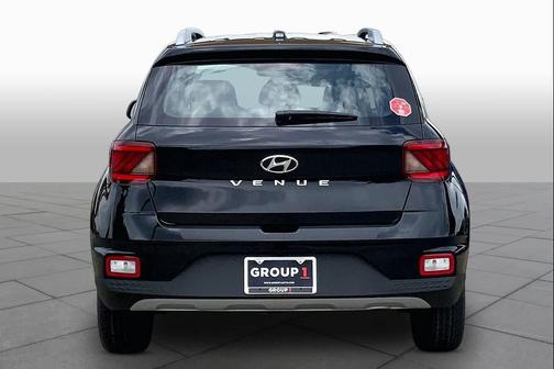 Onyx Black 2026 Hyundai VENUE SEL