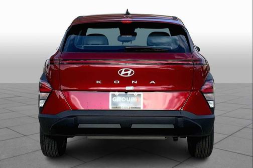 Ultimate Red Metallic 2026 Hyundai KONA SE