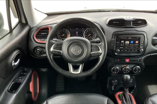 2015 Jeep Renegade Trailhawk
