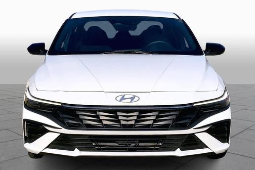 2025 Hyundai ELANTRA HEV SEL