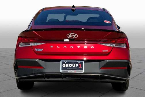2025 Hyundai ELANTRA HEV SEL