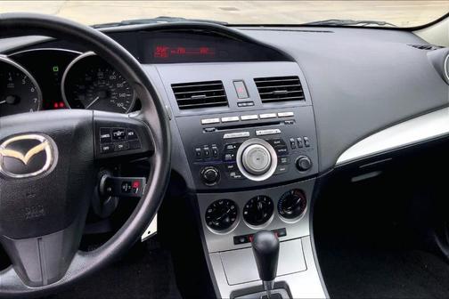 2011 Mazda Mazda3 i Touring