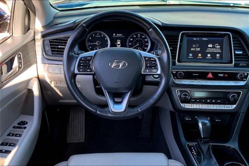 2019 Hyundai SONATA Limited