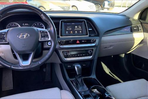 2019 Hyundai SONATA Limited