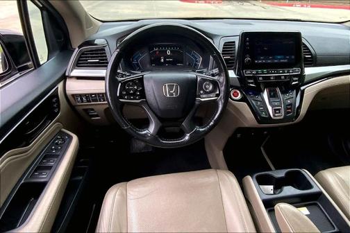 Deep Scarlet Pearl 2019 Honda Odyssey Elite