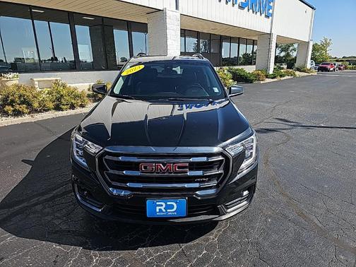 2023 GMC Terrain AWD AT4