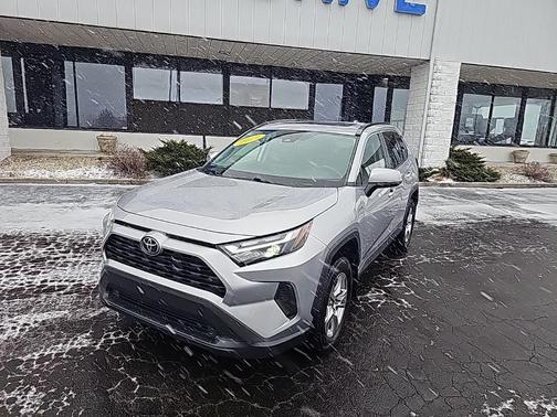 2022 Toyota RAV4 XLE