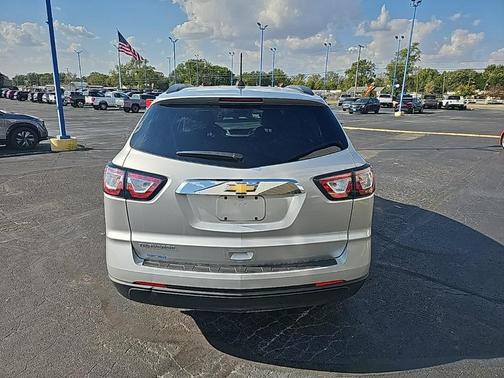 2017 Chevrolet Traverse LS