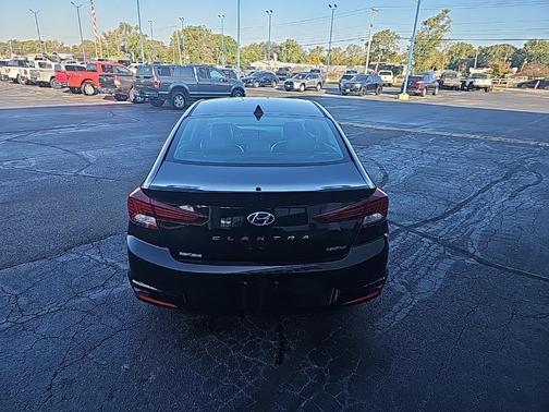 2019 Hyundai ELANTRA Limited