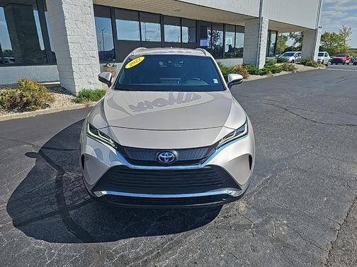 2022 Toyota Venza LE