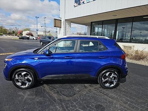 2021 Hyundai VENUE SE