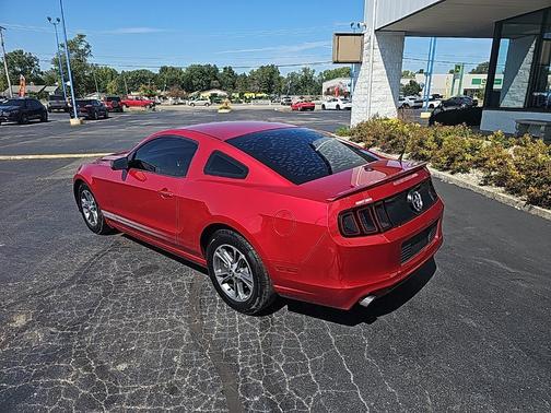2013 Ford Mustang V6 Premium