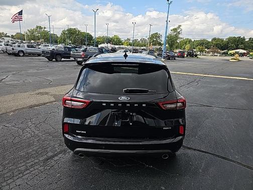 2023 Ford Escape ST-Line Select