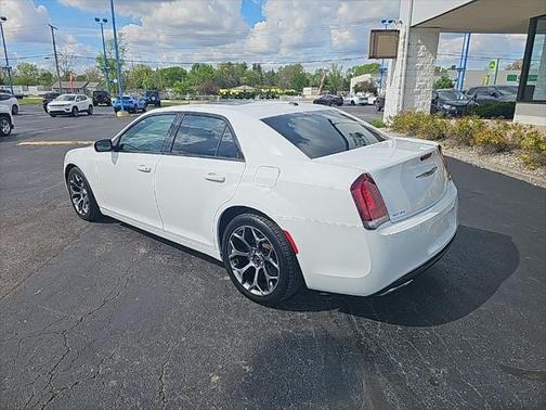 2015 Chrysler 300 S