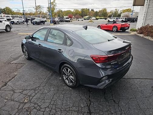 2022 Kia Forte LXS