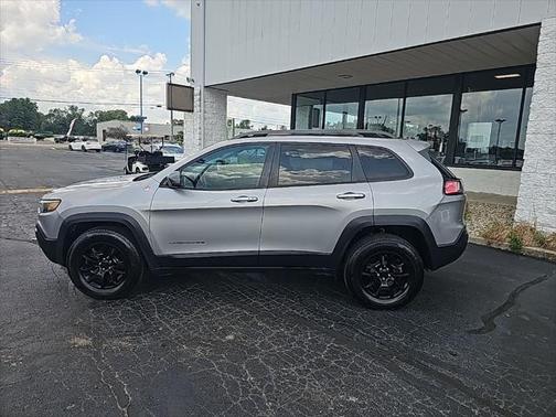 2020 Jeep Cherokee Trailhawk