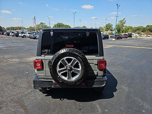 2020 Jeep Wrangler Unlimited Sahara