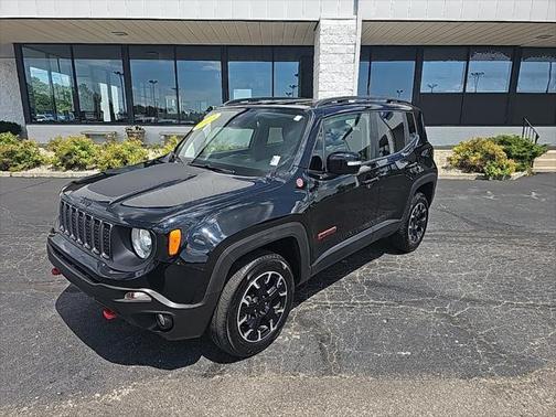 2023 Jeep Renegade Trailhawk