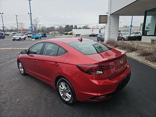 2019 Hyundai ELANTRA SEL