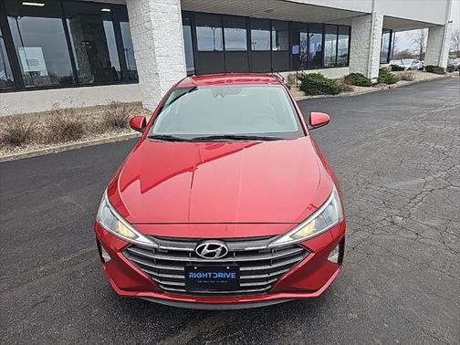 2019 Hyundai ELANTRA SEL