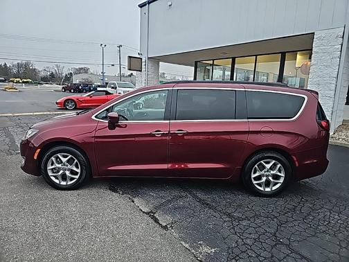 2019 Chrysler Pacifica Touring Plus