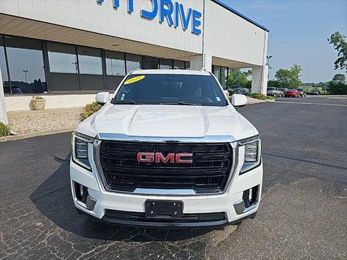 2022 GMC Yukon XL SLE
