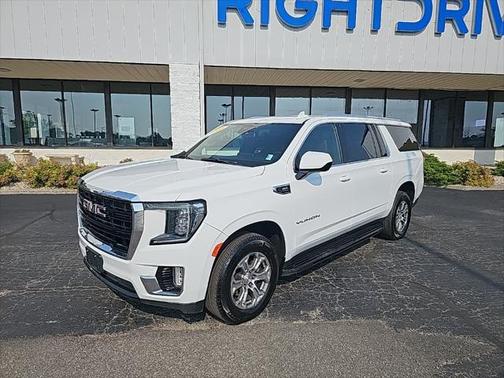 2022 GMC Yukon XL SLE
