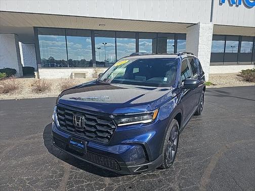 2023 Honda Pilot 2WD Sport