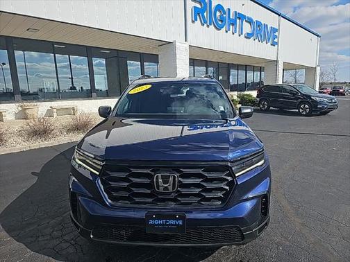 2023 Honda Pilot 2WD Sport
