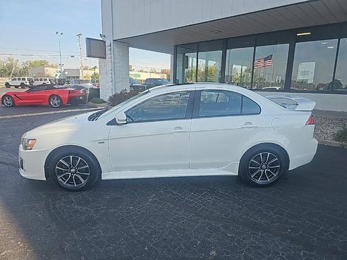 2017 Mitsubishi Lancer ES