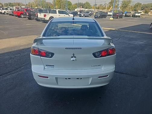 2017 Mitsubishi Lancer ES