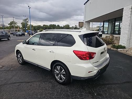 2020 Nissan Pathfinder SL 4WD