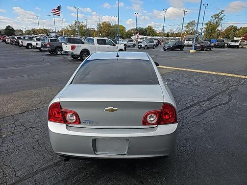 2011 Chevrolet Malibu 2LT