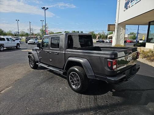 2023 Jeep Gladiator Overland