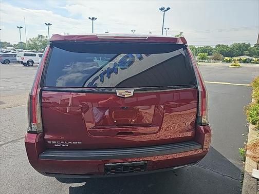 2020 Cadillac Escalade Luxury