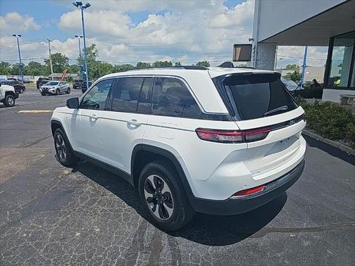 2023 Jeep Grand Cherokee 4xe Base