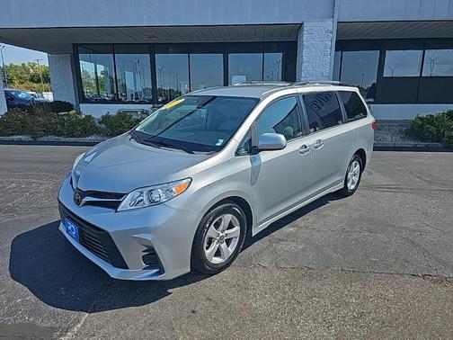 2020 Toyota Sienna LE