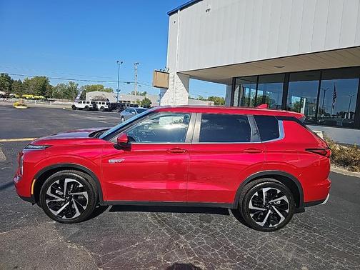 2023 Mitsubishi Outlander PHEV SE S-AWC